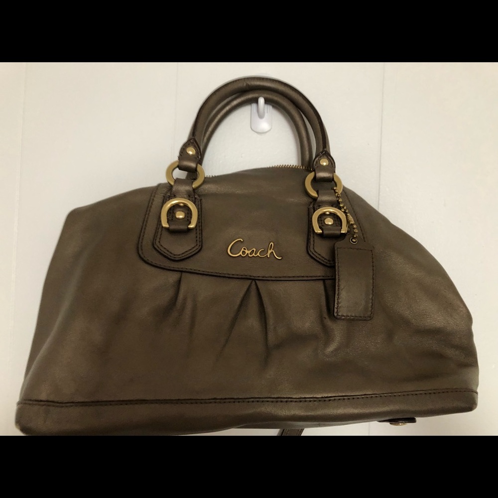 A coach purse